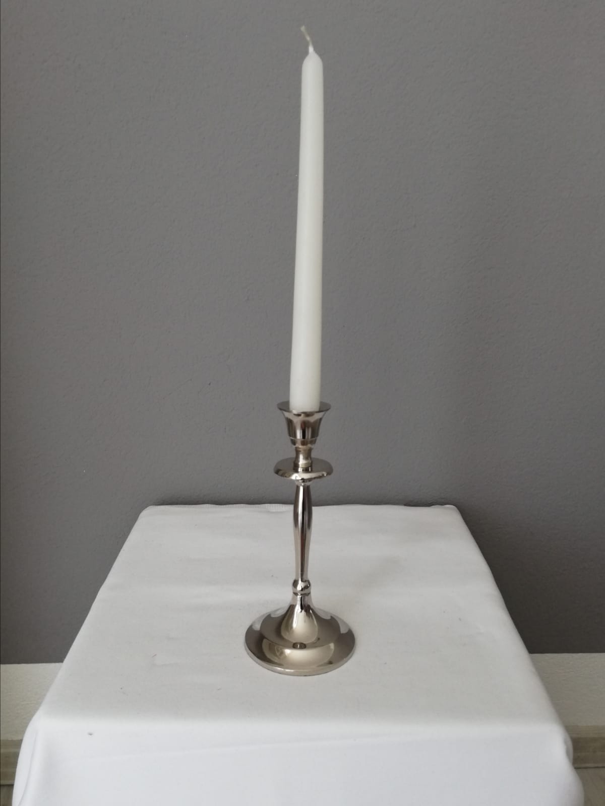 Kerzenhalter in silber für TIschdeko auf Hochzeiten und Events